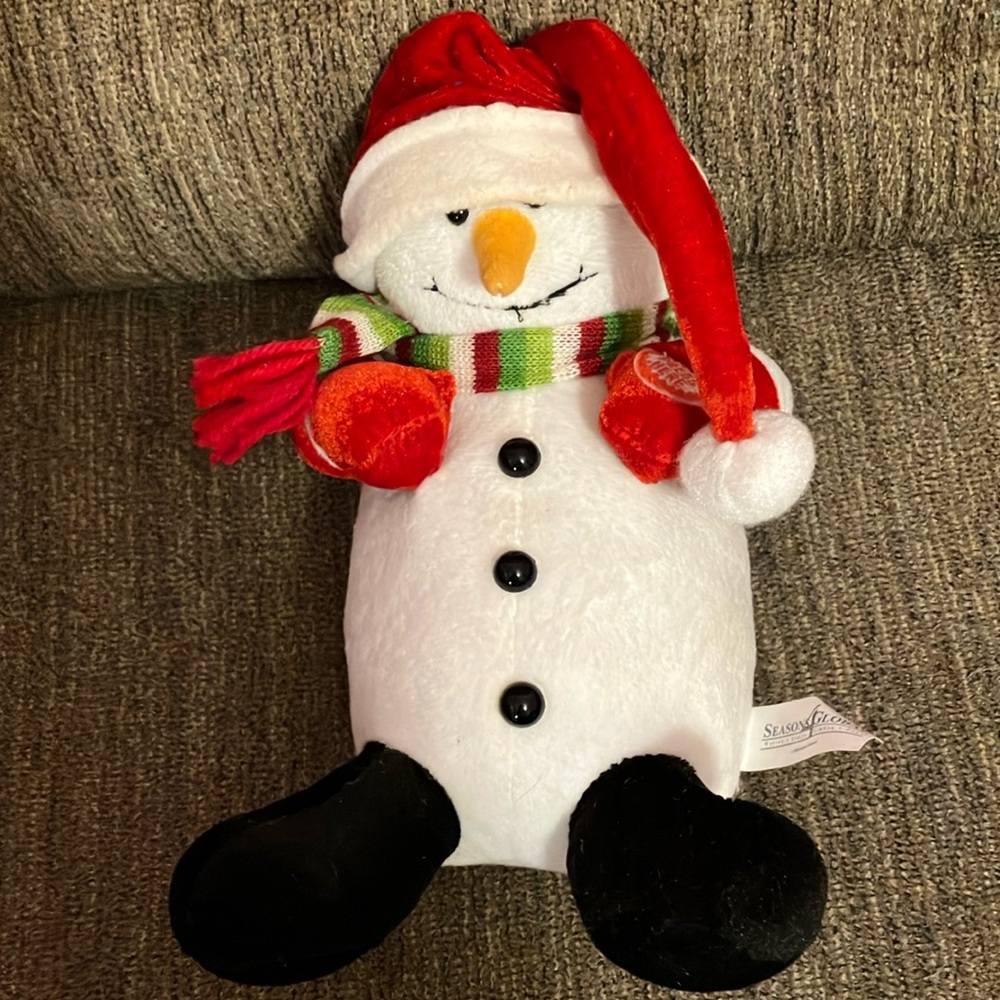4 Seasons Global Animated Snowman‎ Christmas Plush Works 2012